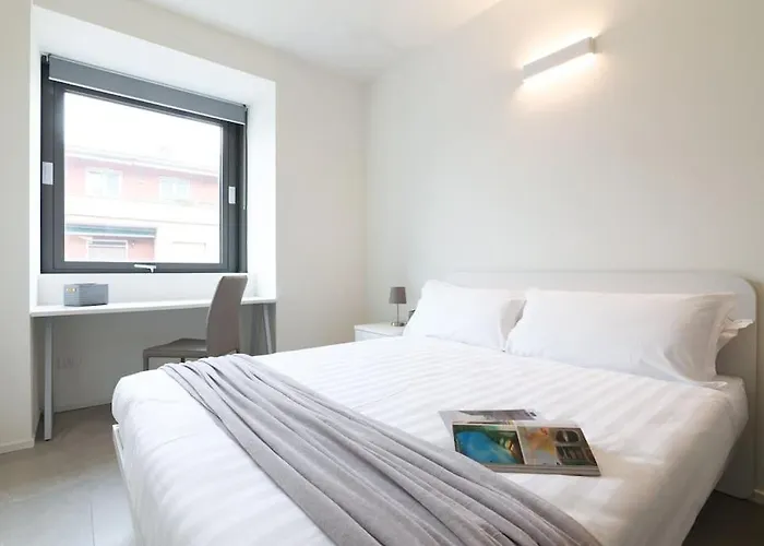 Contempora - Rosellini 6a Otel