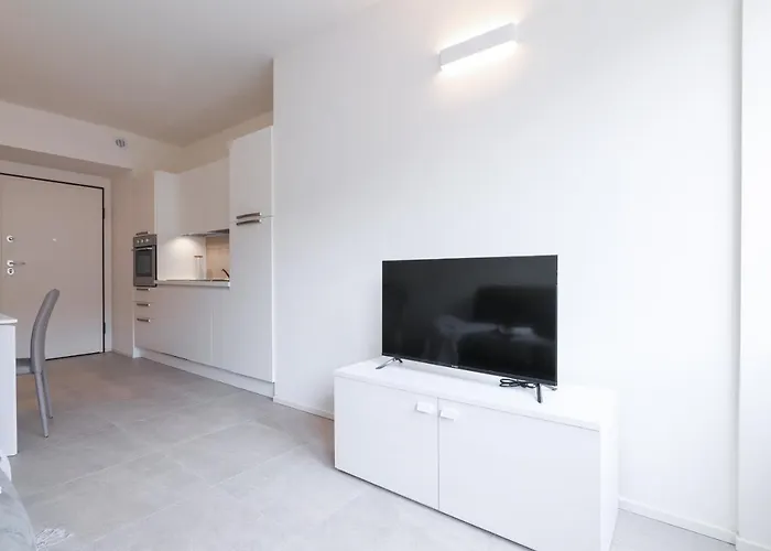 Otel Contempora - Rosellini 6a